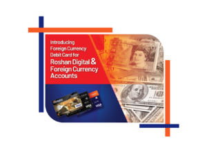 tarjeta de debito con billetes y monedas